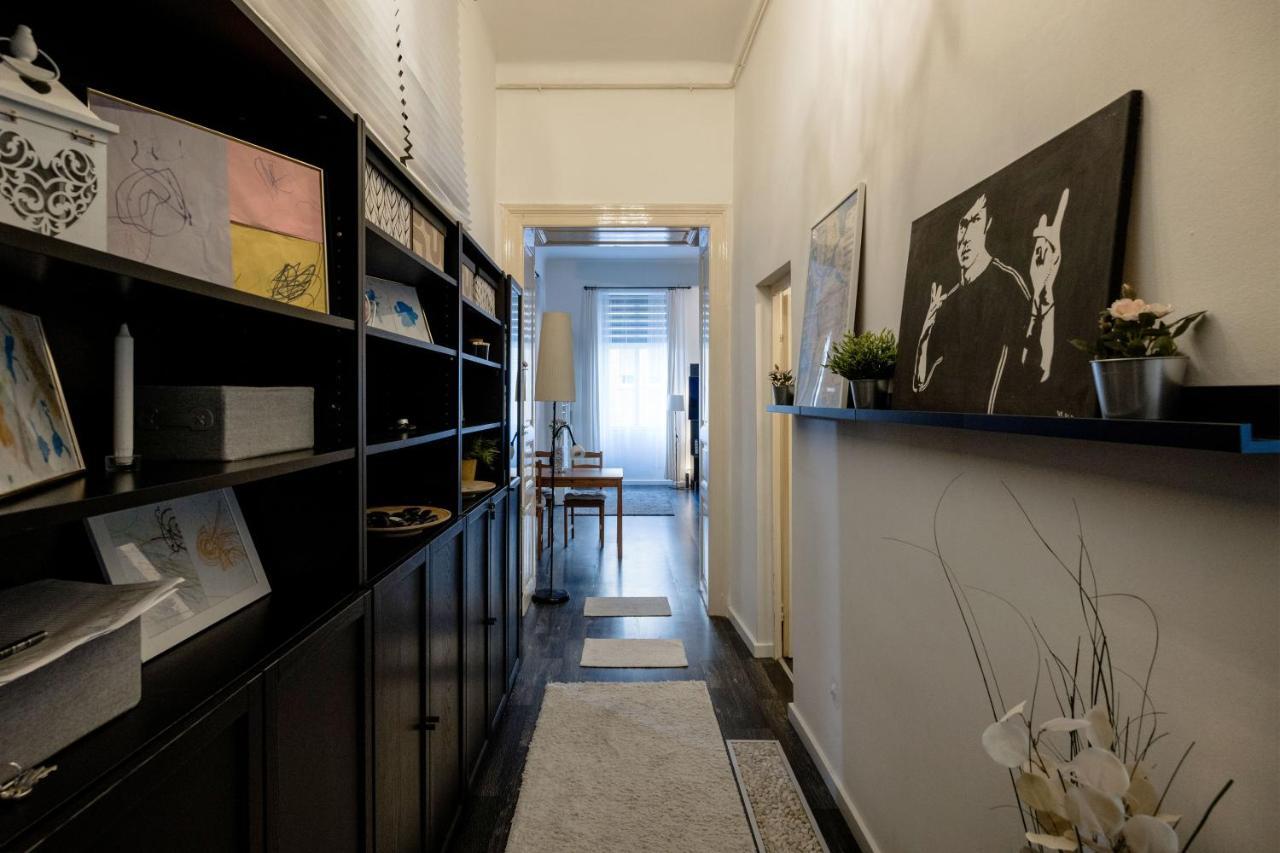 Spacious Apartment Almassy Budapest Exterior foto